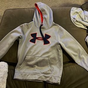 Light grey with red hoodie